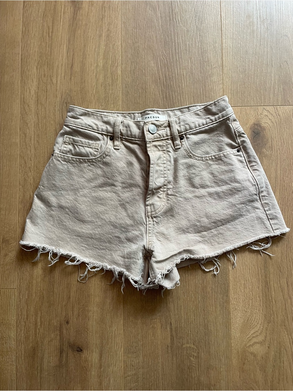 PacSun Women's Vintage High-Rise Frayed Hem Denim Shorts - Light Beige size 24